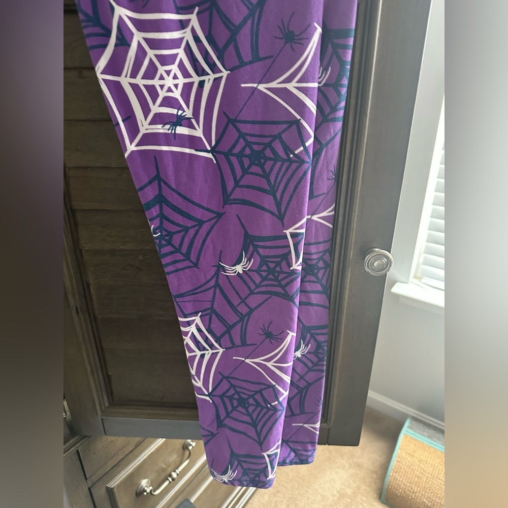 Lula Roe TC Halloween leggings Worn